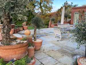 Mediterranean style patio