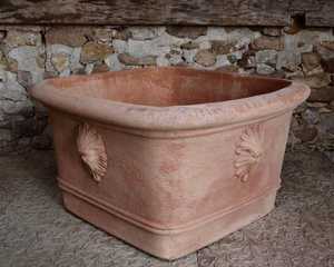 cubo leo terracotta square pot