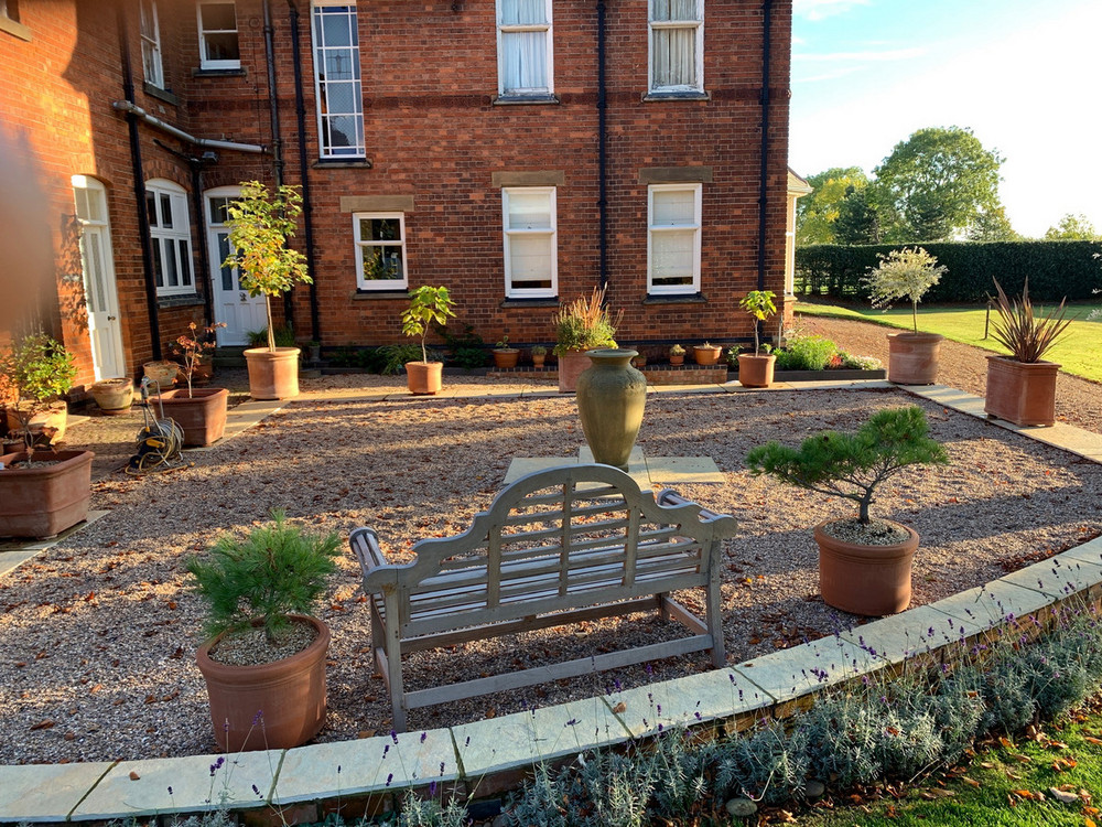 Garden gravel shop